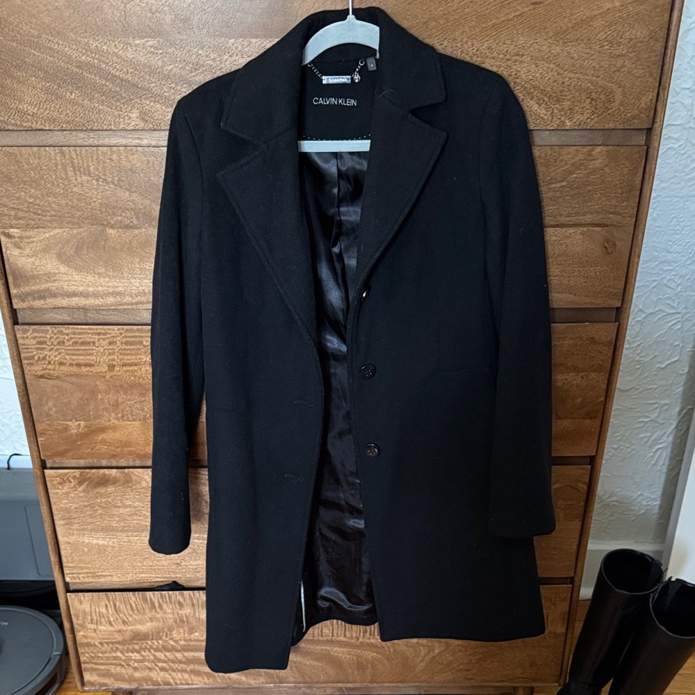 Calvin Klein women’s Elegant Black Coat